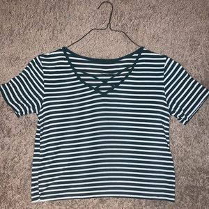 Cute stripped tee!